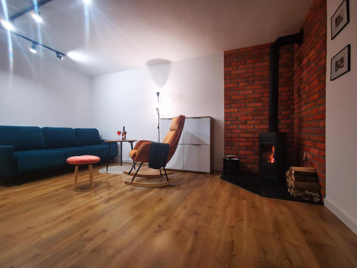 Apartament Chełmsko Śląskie Exteriör bild